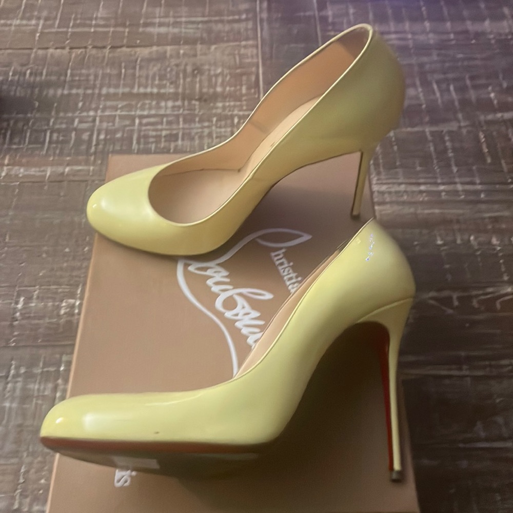 Christian Louboutin yellow patent “Fifi” round toe pumps